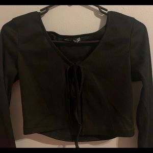 Tie fronted heathered black top!